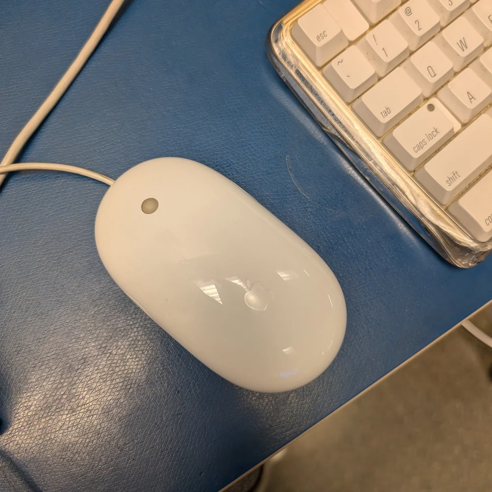 Apple White Wired Keyboard and Mouse Set